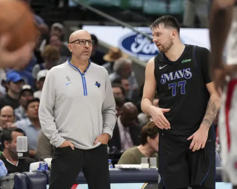 Mavs extend coach Jason Kidd's contract in middle of playoffs, a year after chaotic ending