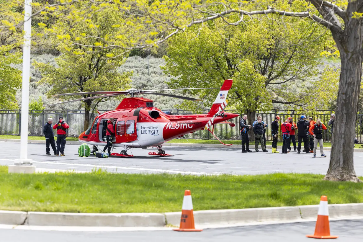 2 skiers killed after being caught in Utah avalanche following late spring snowstorms, sheriff says