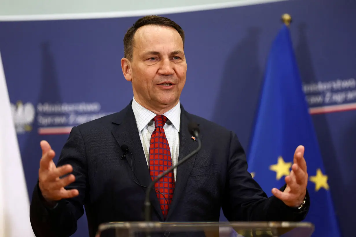 LA Post: Poland wants best ties with US no matter who's in power, minister says