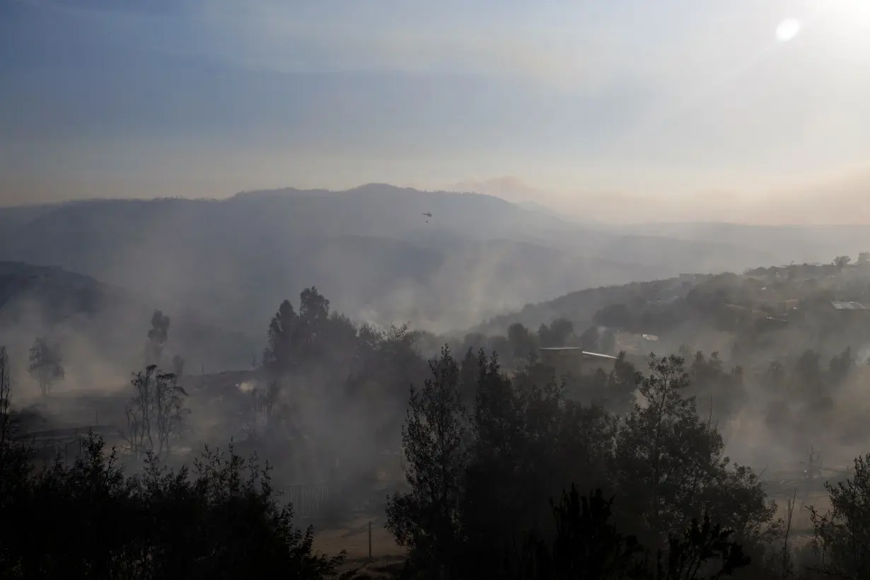 Raging forest fires turn deadly in Chile