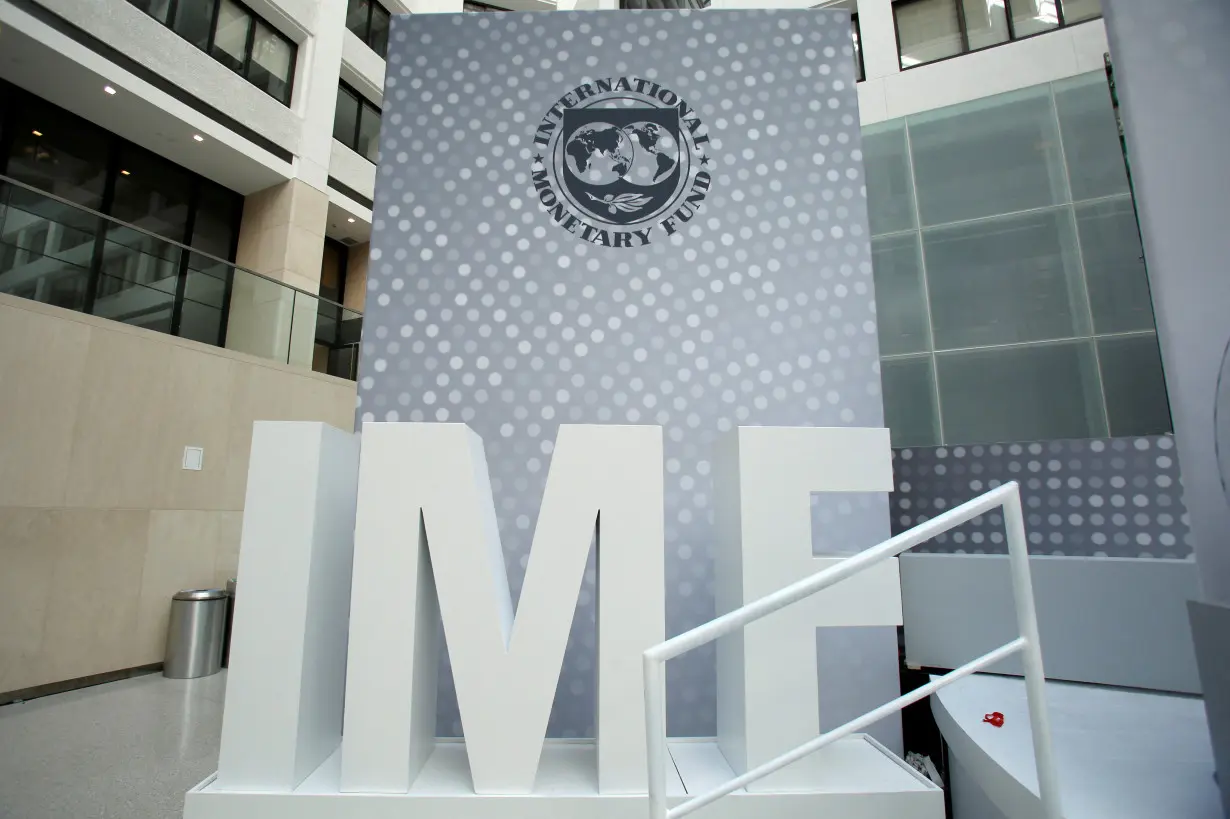 LA Post: IMF says its mission will visit Pakistan this month to discuss new loan