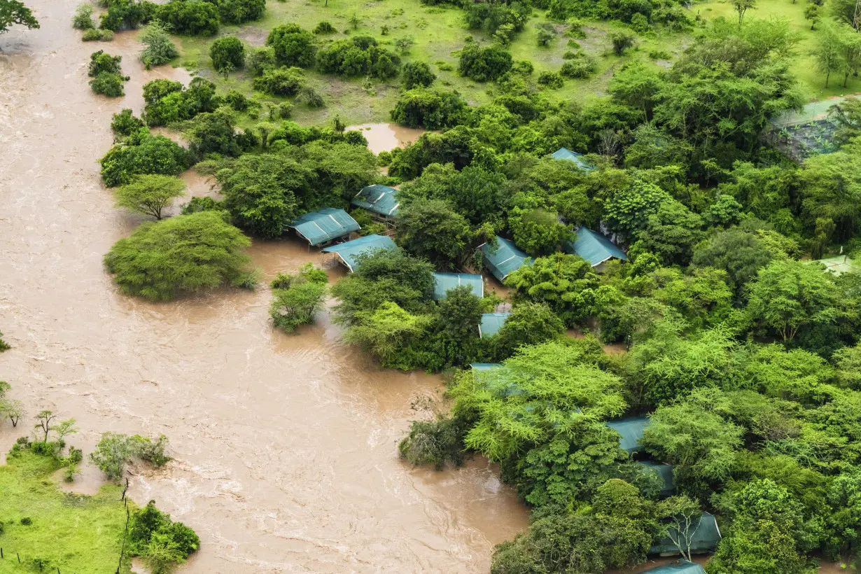 LA Post: Tourists evacuated from Kenya’s Maasai Mara reserve amid flooding and heavy rains