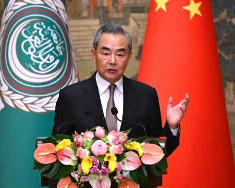 China, Saudi Arabia foreign ministers discuss Ukraine crisis