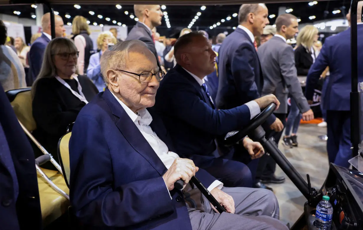 LA Post: Buffett talks succession and Berkshire's future at annual meeting