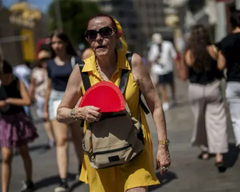 Heat waves can be deadly for older adults: An aging global population and rising temperatures mean millions are at risk