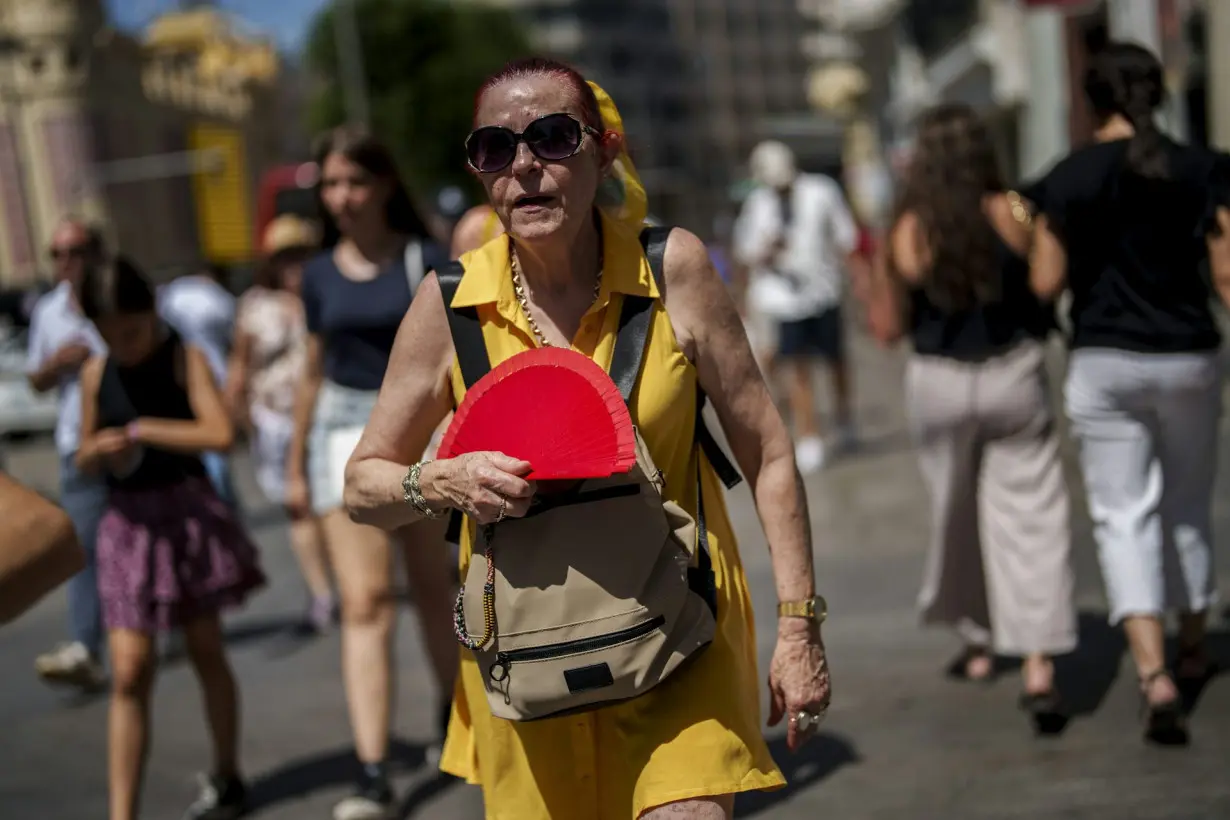 Heat waves can be deadly for older adults: An aging global population and rising temperatures mean millions are at risk