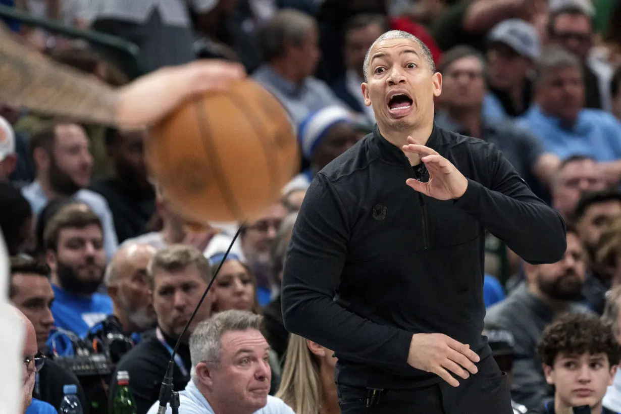 LA Post: Tyronn Lue says he wants to keep coaching Clippers, passes on addressing speculation over Lakers