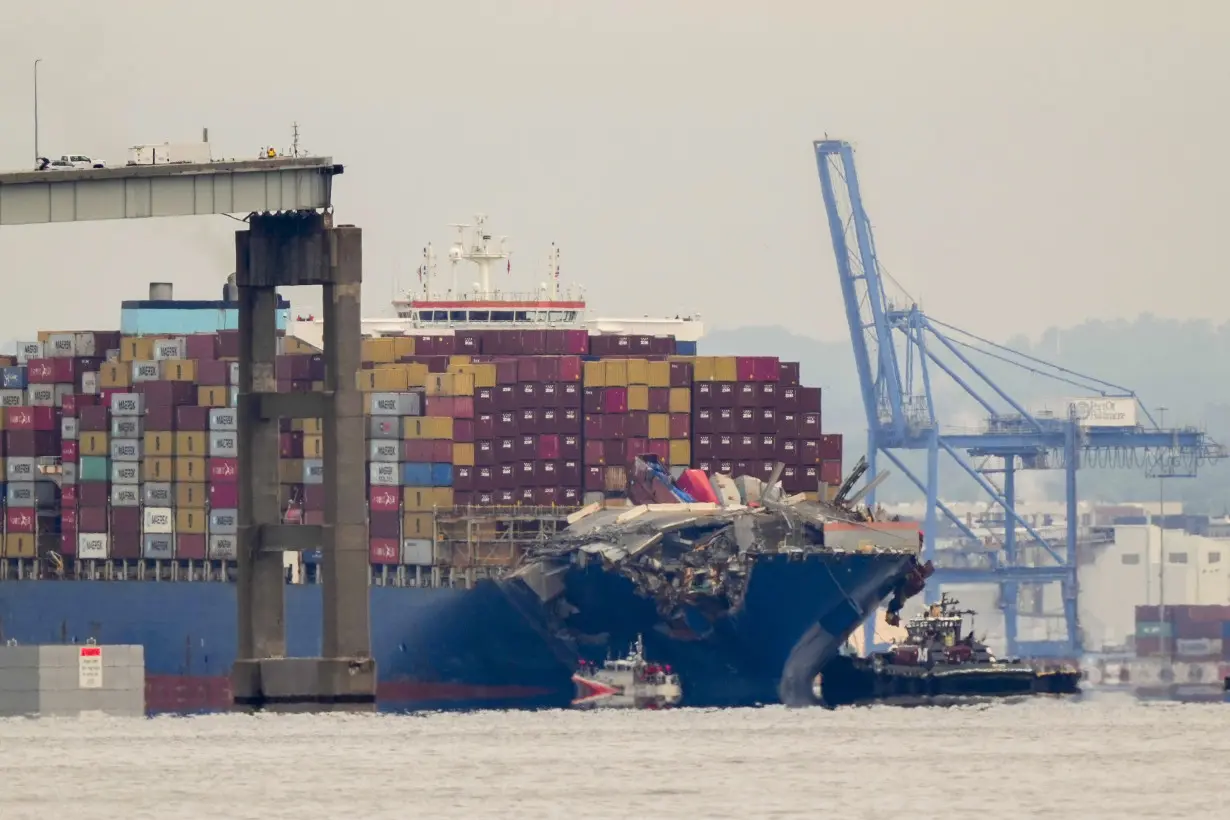 APTOPIX Maryland Bridge Collapse