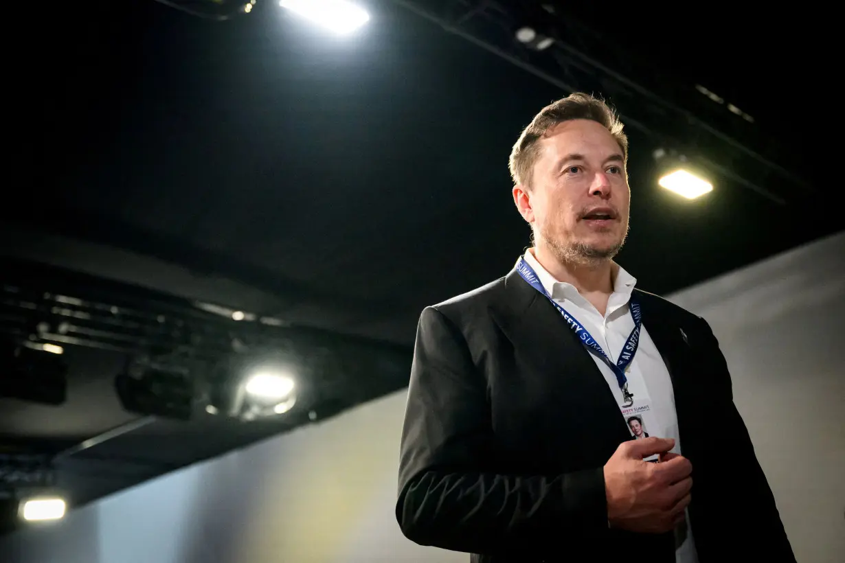 LA Post: Tesla shareholder seeks to bar Musk from dodging from Delaware pay ruling