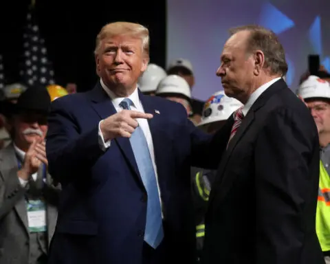 Oil executives to host Trump fundraiser in Houston
