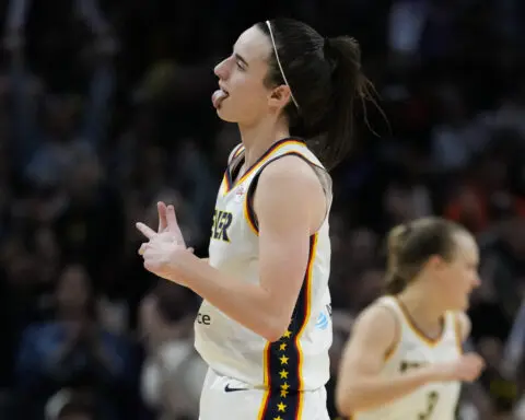 Caitlin Clark and Indiana Fever win 1st game of season, beat LA Sparks 78-73 in front of 19,103