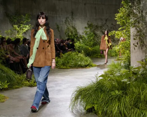 Gucci brings glitz and glamor to London's Tate Modern museum with star-studded fashion show
