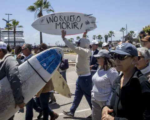 3 bodies in Mexican well identified as Australian and American surfers killed for truck's tires