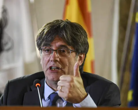 Spain's parliament gives final approval to amnesty law for Catalonia's separatists