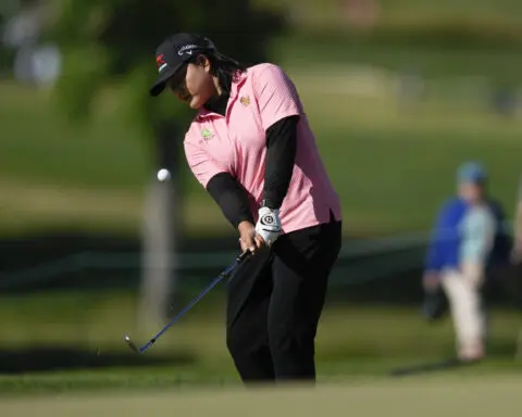 Meechai has a big start and leads Women's Open. Nelly Korda won't be around to see how it ends