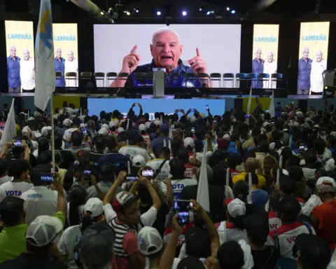 Panama Supreme Court rejects challenge to candidacy of presidential frontrunner days before vote