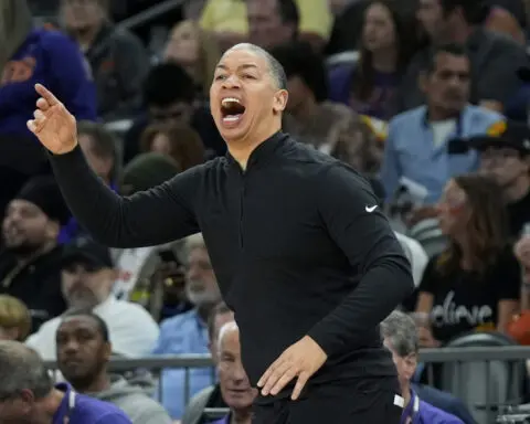 Clippers sign coach Tyronn Lue to new deal reportedly worth $14 million annually