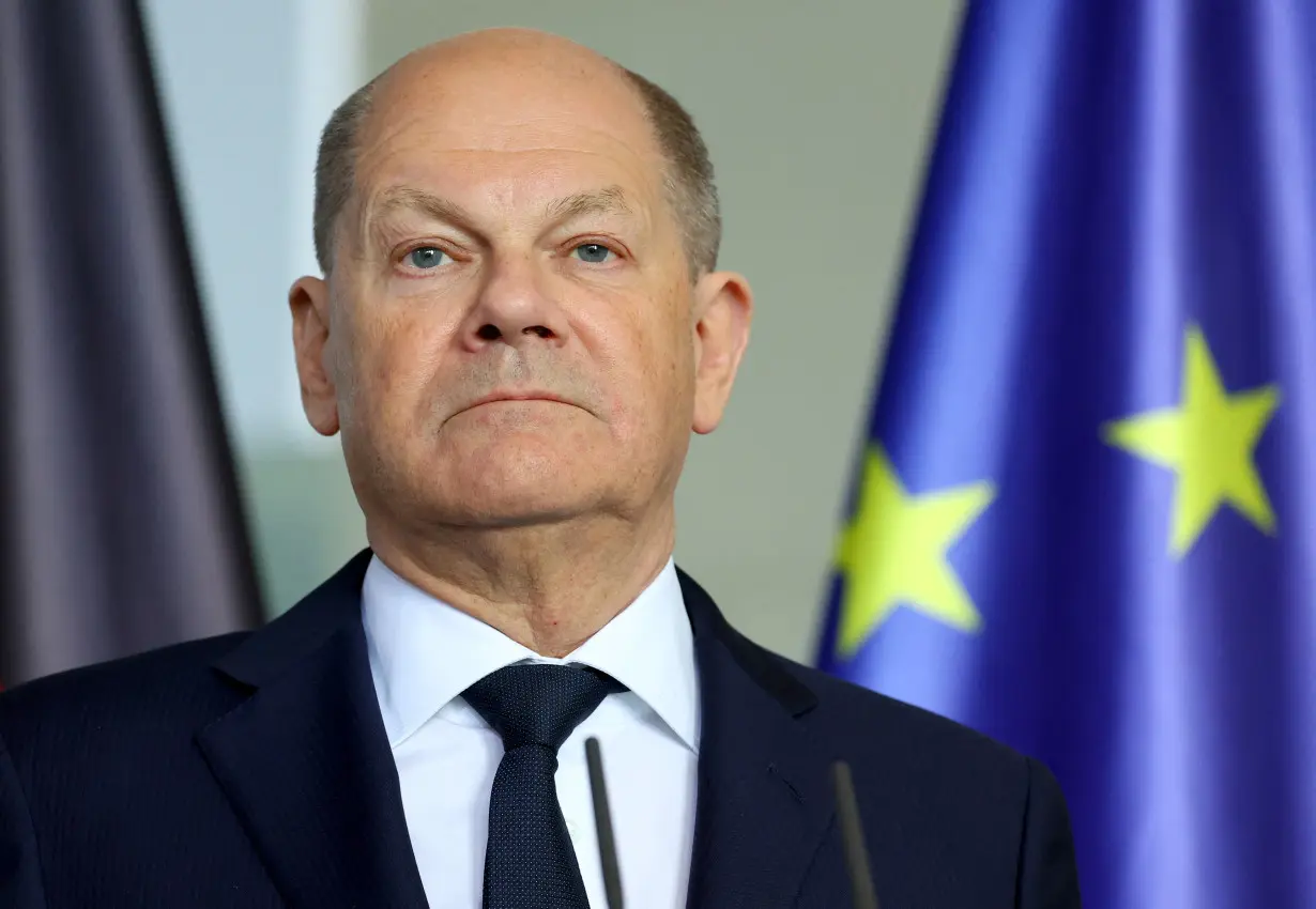 LA Post: Scholz blasts 'cowardly' attack as ally struck on head in Berlin library