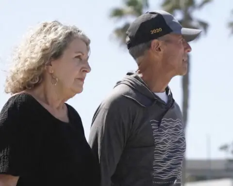 Mother of Australian surfers killed in Mexico gives moving tribute to sons at a beach in San Diego