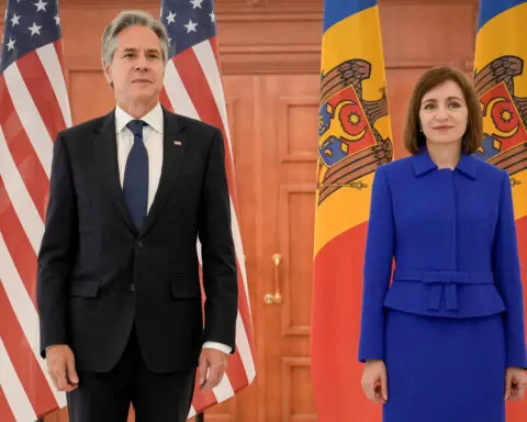 US weapons helping stabilise Ukraine's front line, Blinken says