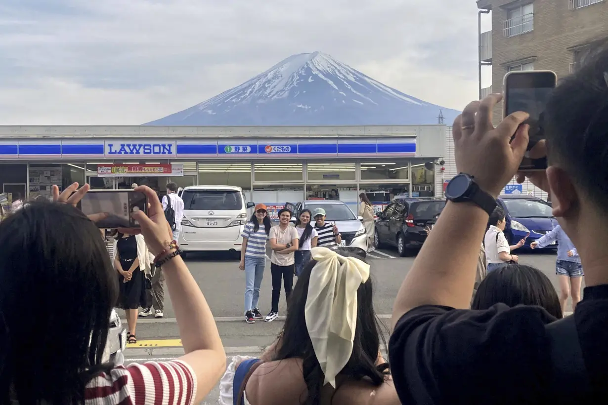 Japan Mt. Fuji Overtourism