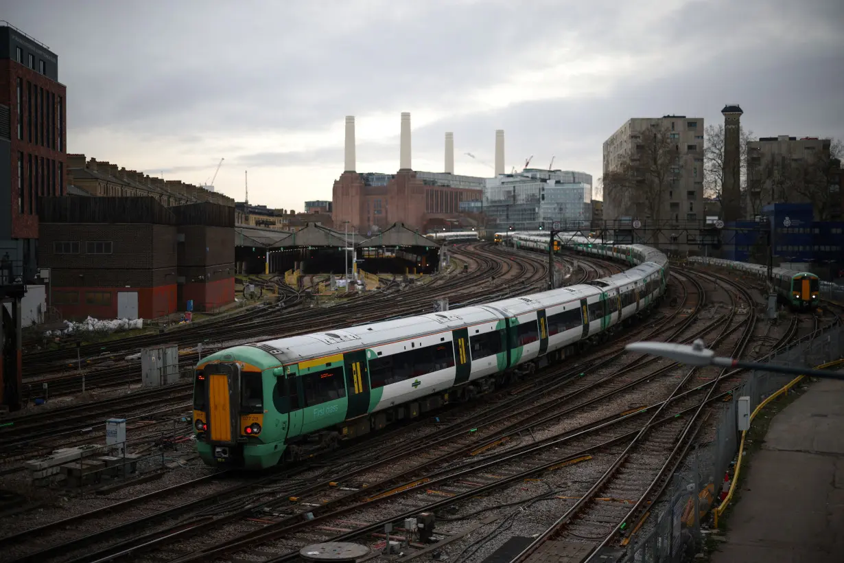 Uk railway workers union reject latest pay offers