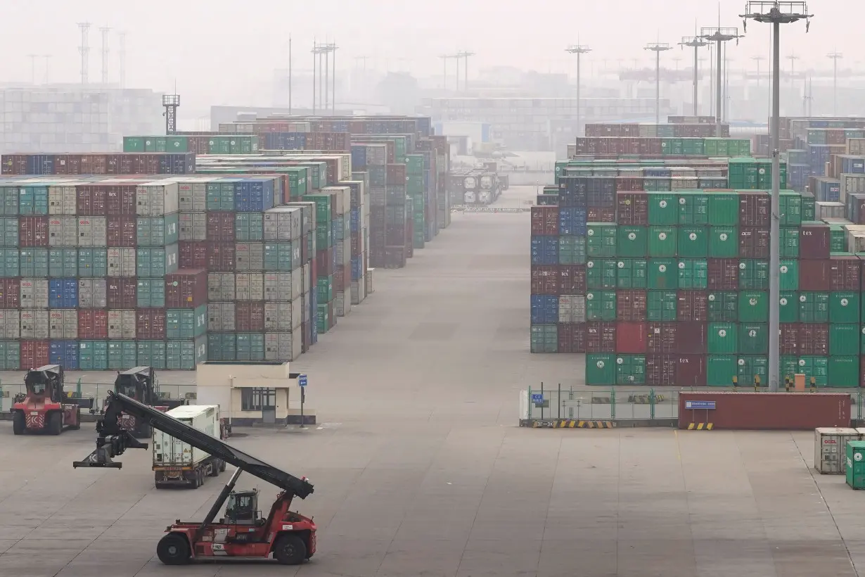 LA Post: China's exports likely swung back to growth in April: Reuters poll