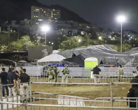 Stage collapse at a campaign rally in northern Mexico kills at least 9 people and injures 121
