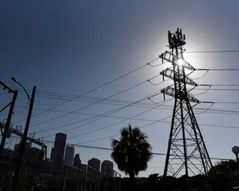 Summer power prices seen surging for Texas, falling in California