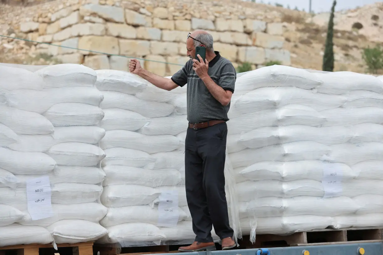 Israel reopens Gaza food sales as Rafah raid chokes aid