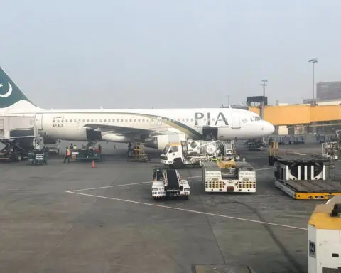 Pakistan pushes back deadline for expressions of interest to buy national airline