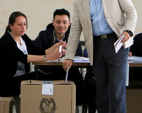 Video of rebel commander Marquez is real-Colombia government