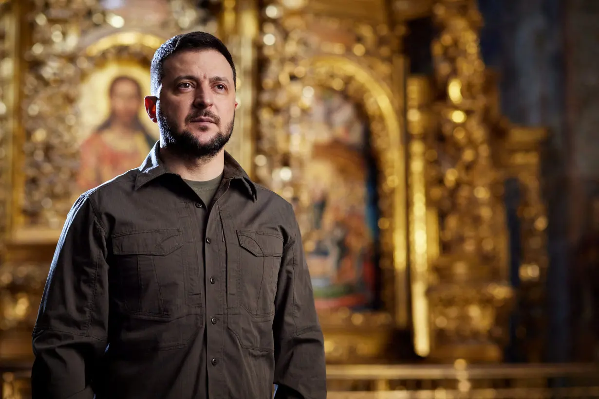 LA Post: On Orthodox Easter, Zelenskiy calls on Ukrainians to unite in prayer