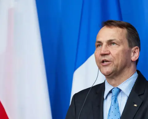 Poland should not rule out sending troops to Ukraine, says foreign minister
