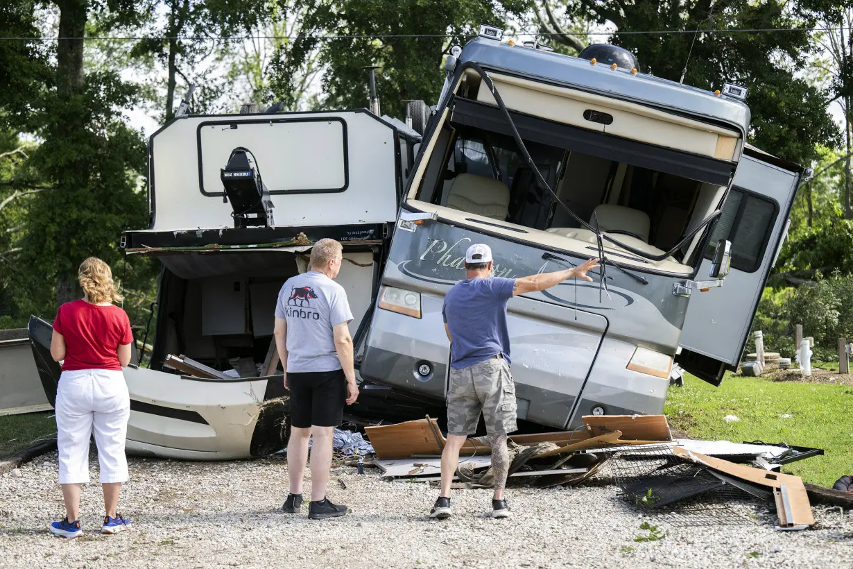 Storms kill a pregnant woman in Louisiana, adding to the region's recent weather woes