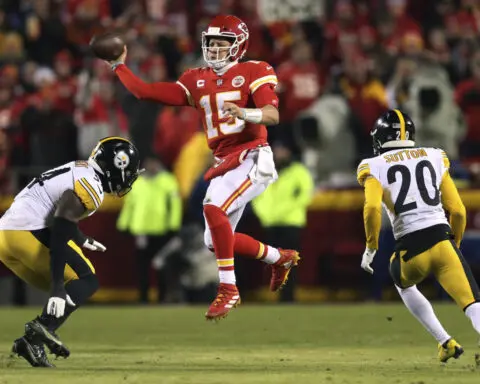 Netflix will carry NFL games on Christmas Day for 3 years, including 2 this upcoming season