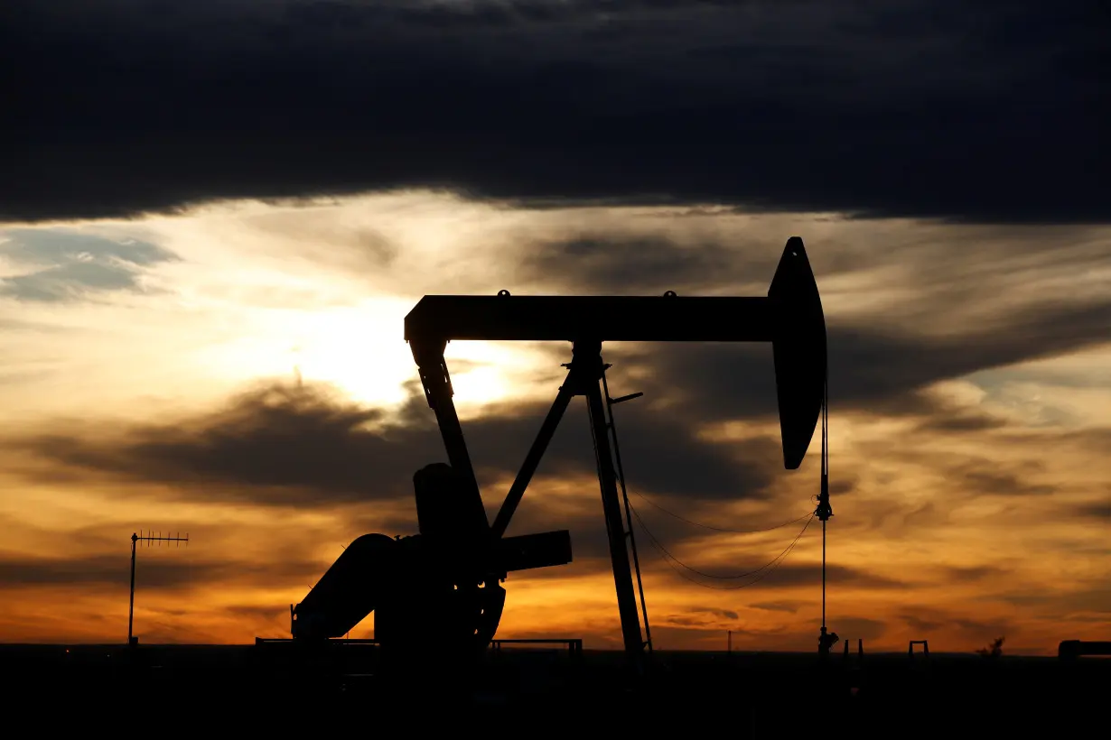 LA Post: Oil settles down on US jobs data, steepest weekly loss in 3 months