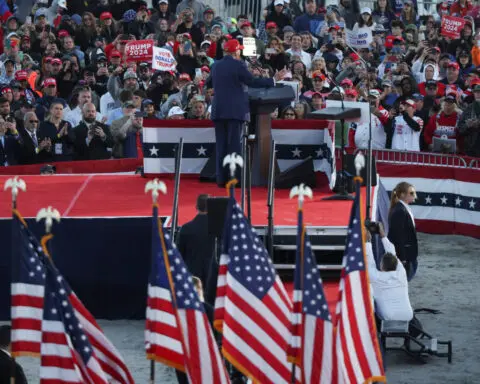 Trump again attacks New York prosecutor, floats economic plans at New Jersey rally