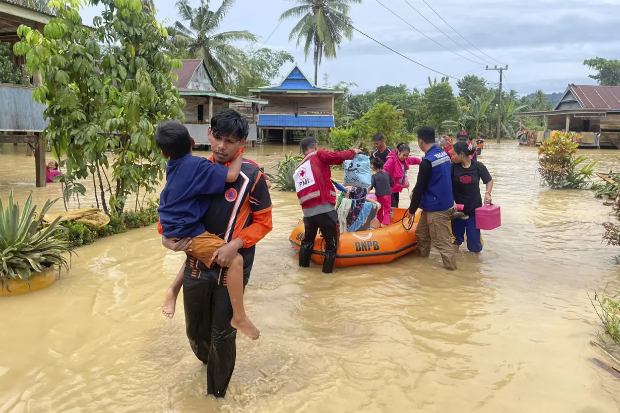 LA Post: Flood and landslide hit Indonesia's Sulawesi island, killing 14