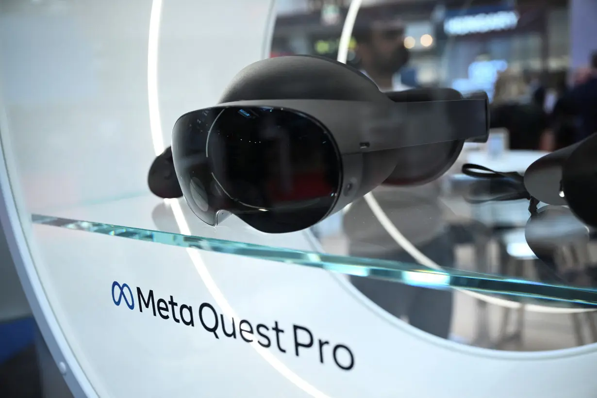 LA Post: Meta opens Quest operating system to third-party device makers