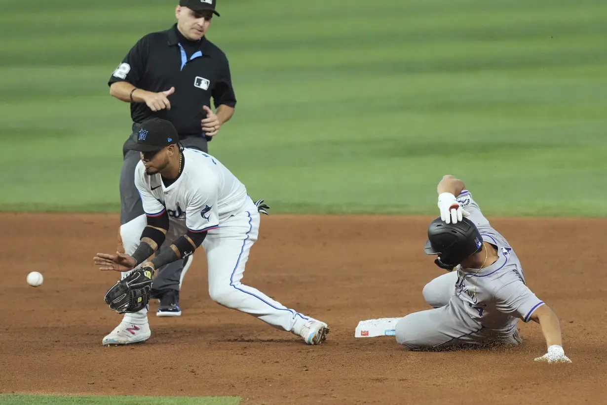 LA Post: Miami Marlins working on trade that would send 2B Luis Arraez to the San Diego Padres