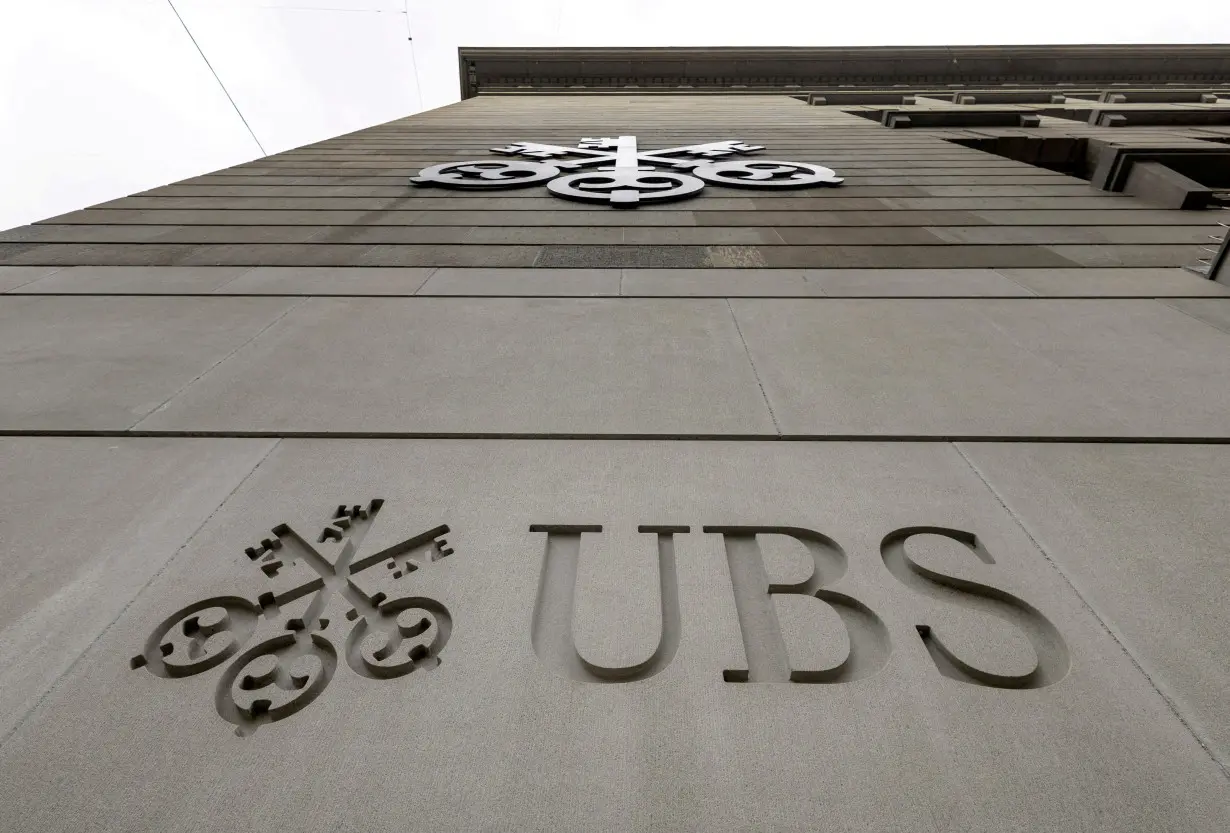 FILE PHOTO: FILE PHOTO: A logo of Swiss bank UBS is seen in Zurich