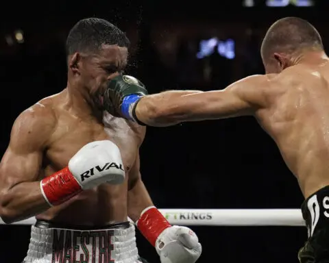 Canelo Alvarez retains undisputed championship with unanimous decision over Jaime Munguia