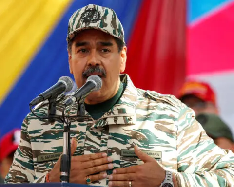 Venezuelan candidate Gonzalez touts return of exiles, releasing political prisoners