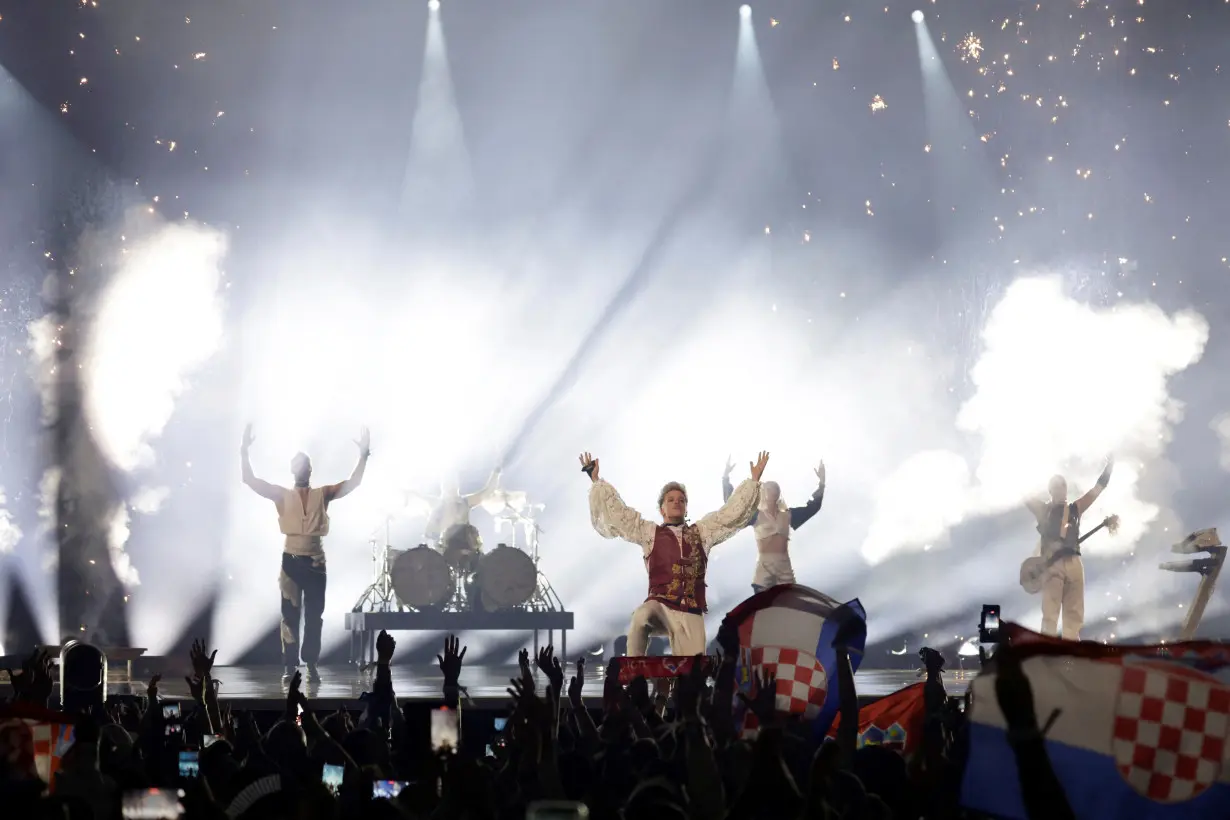 LA Post: Eurovision favourites Croatia, Ukraine qualify for grand final