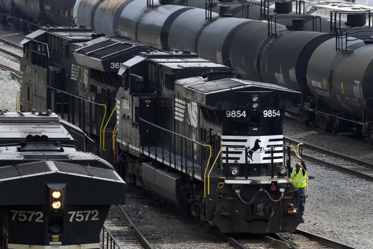 LA Post: Activist investor wins 3 Norfolk Southern board seats but won’t have control to fire CEO
