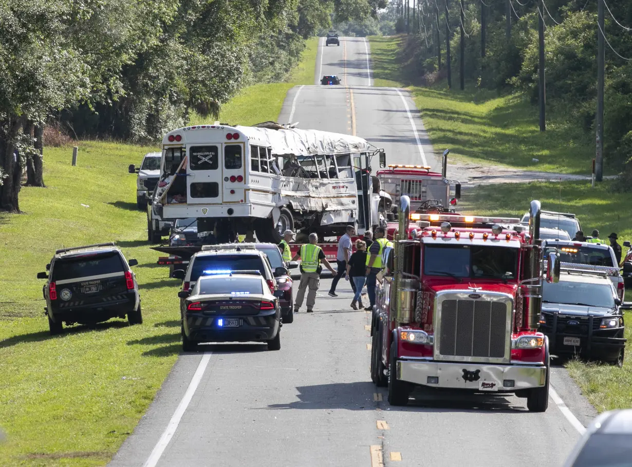 What to know about a bus crash that killed 8 Mexican farmworkers in Florida