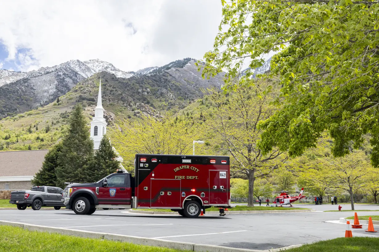 2 skiers killed after being caught in Utah avalanche following late spring snowstorms, sheriff says