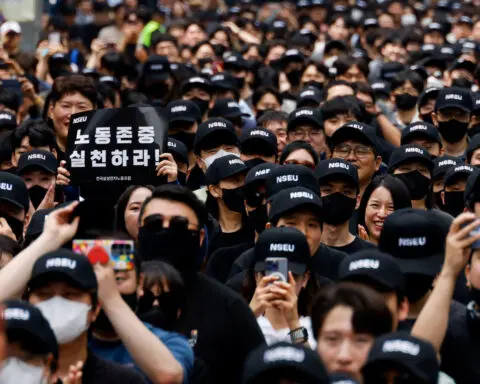 Amid chants and K-pop, Samsung union stages rare rally for fair wages