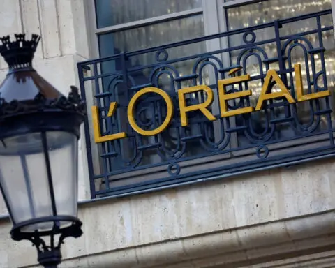 L'Oreal sales rise 9.4% as mass market makeup outshines luxury